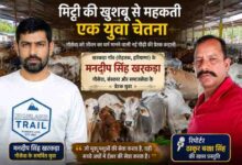 हरियाणा के रोहतक जिले के खरकड़ा गाँव के युवा मनदीप सिंह खरकड़ा की गौशाला में गौसेवा को समर्पित प्रेरक फीचर इमेज, साथ में रिपोर्टर ठाकुर बख्श सिंह का चित्र।